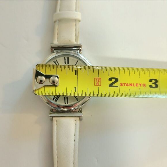 Vintage 1990s Mateo Quartz Watch Silver Tone Case, Roman Numerals, Japan Mov’t main image 6